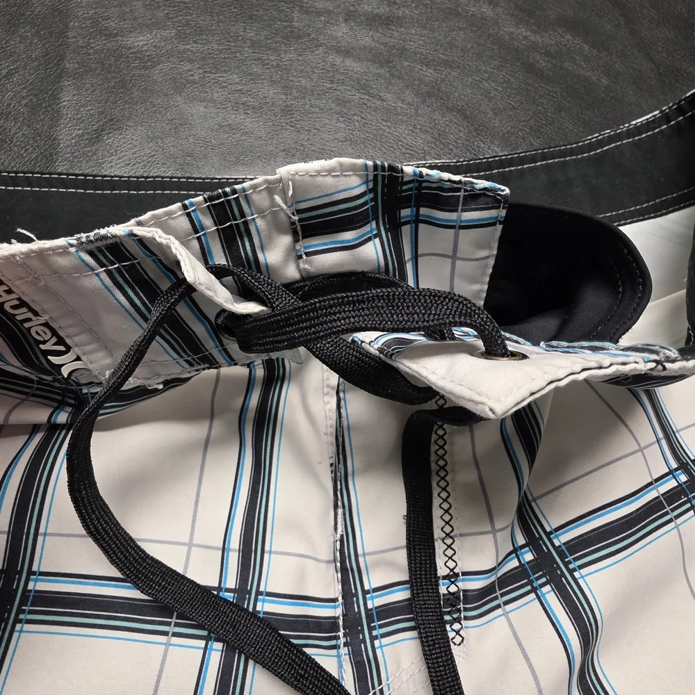 Hurley Men’s White Plaid Board Shorts - Summer 2009